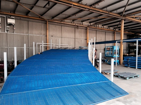 Mezzanine floor under construction by SKL